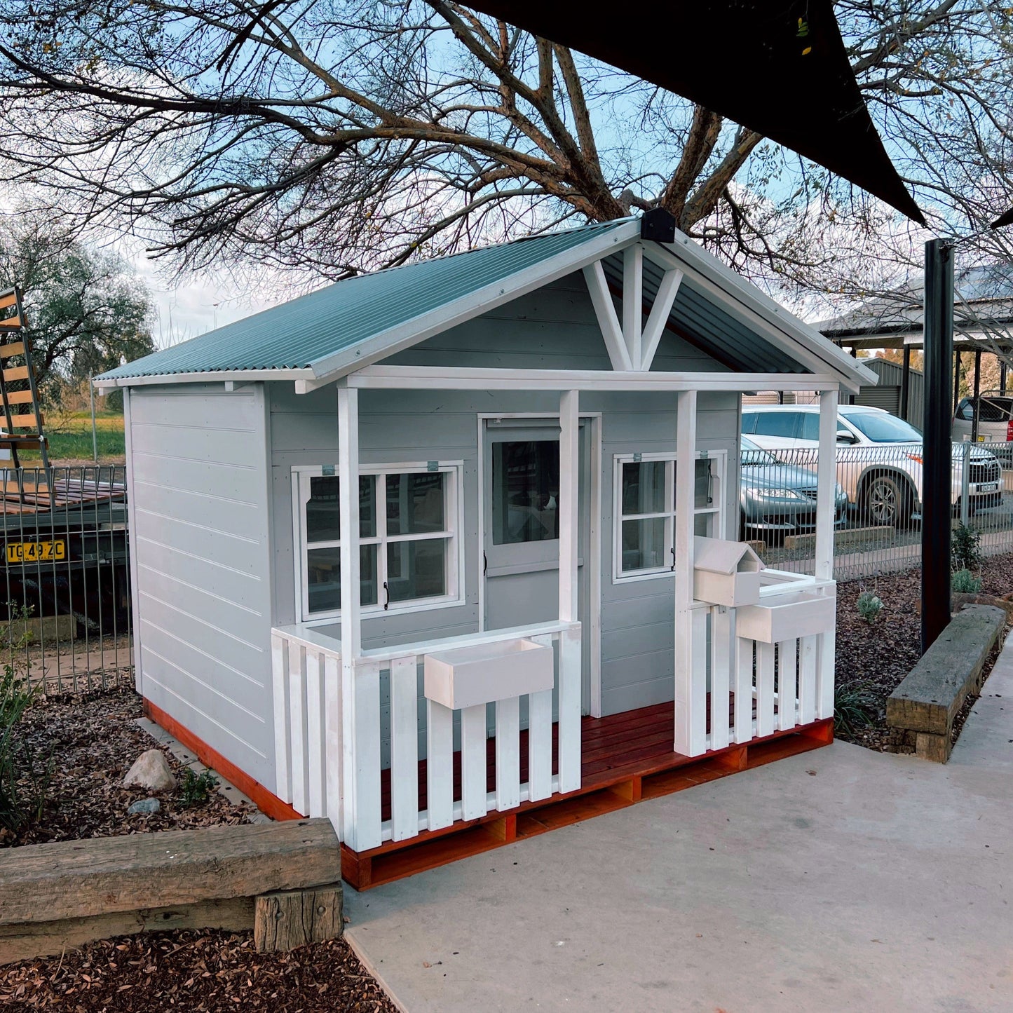 The King Size Beach Hut - Painted