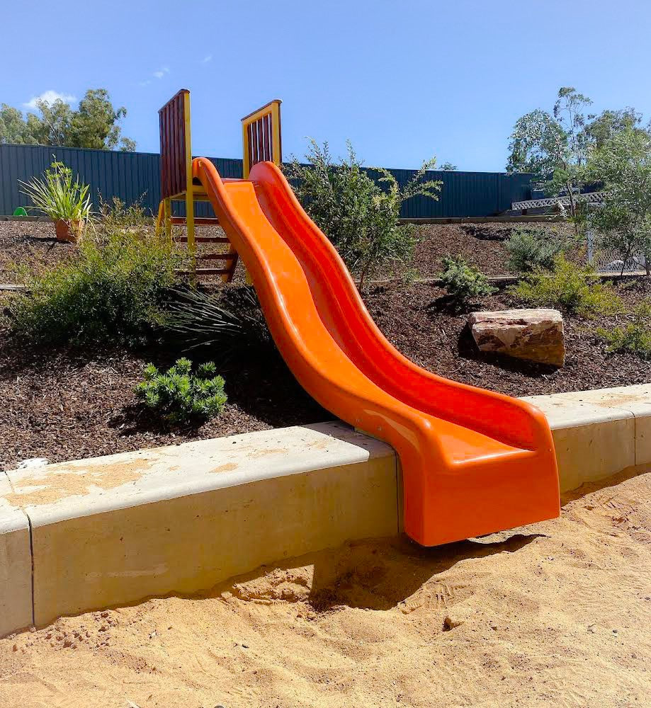 1.8m Platform Height Commercial Grade Fibreglass Slide