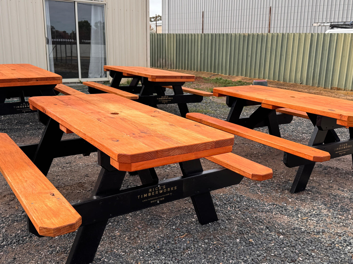 2 Tone Deluxe Picnic Table