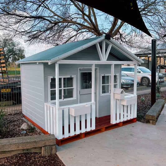 The King Size Beach Hut - Painted